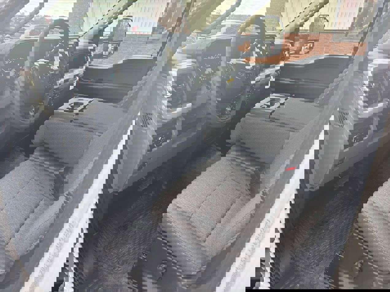 New 2025 Ford F550 2WD Regular Cab Super Duty image 7