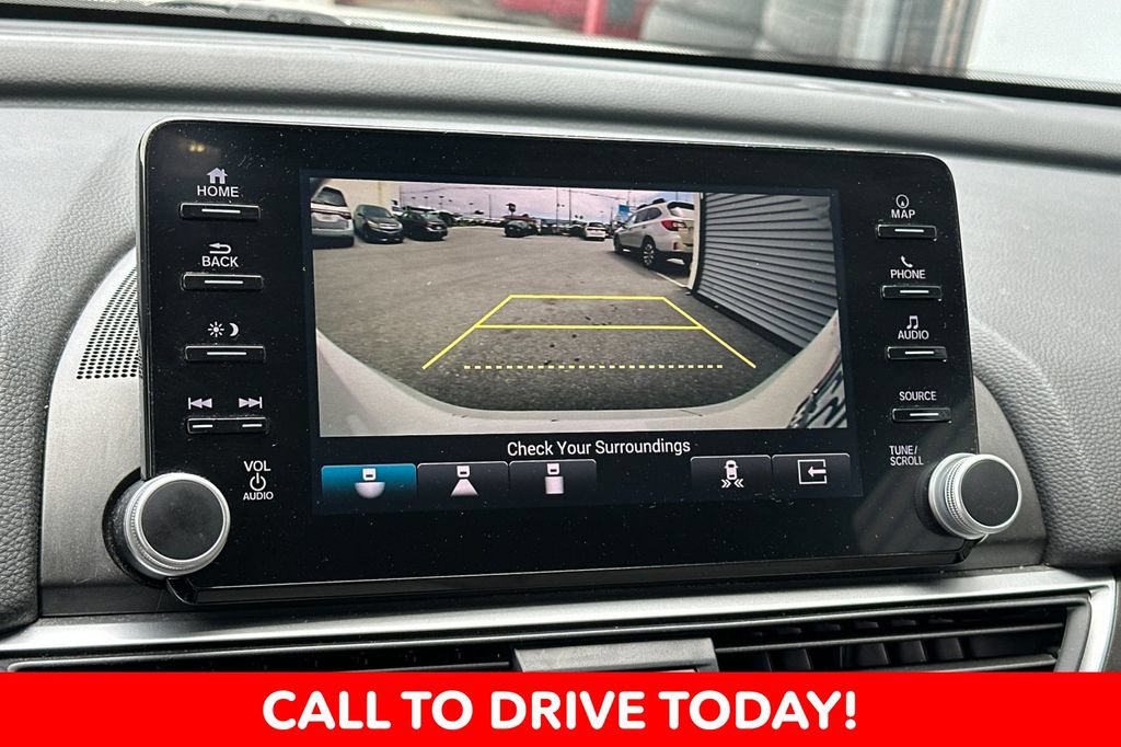 Used 2018 Honda Accord Touring image 17