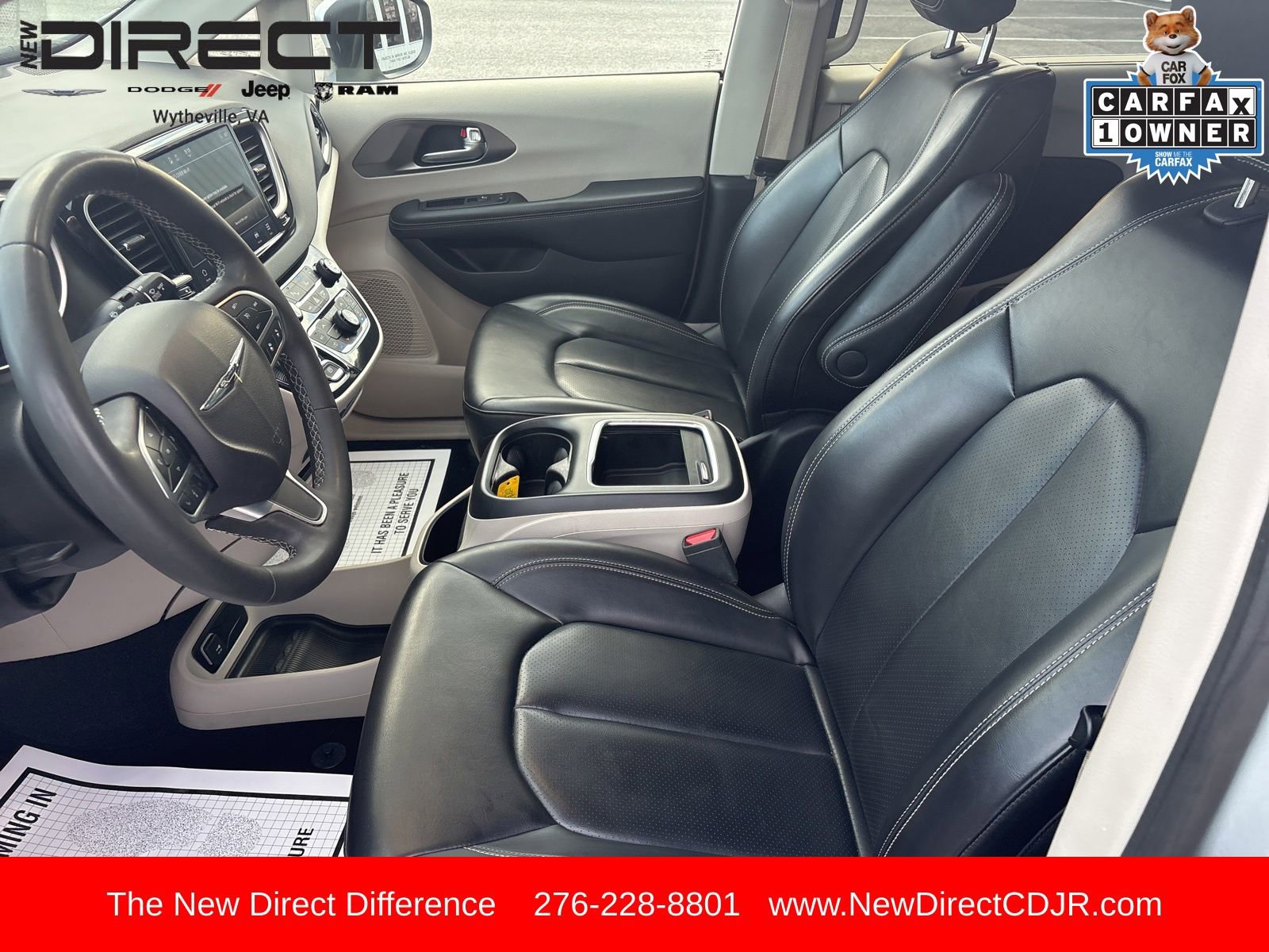 Used 2023 Chrysler Pacifica Touring-L image 10