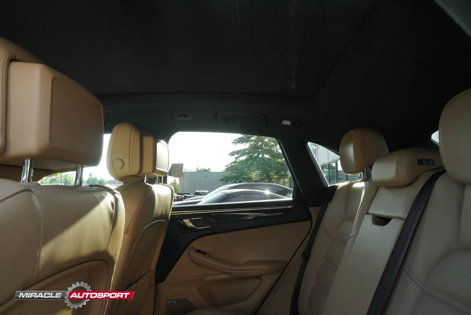 Used 2017 Porsche Macan Turbo image 26