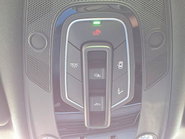 Used 2022 Audi e-tron Premium Plus AWD/4WD image 18