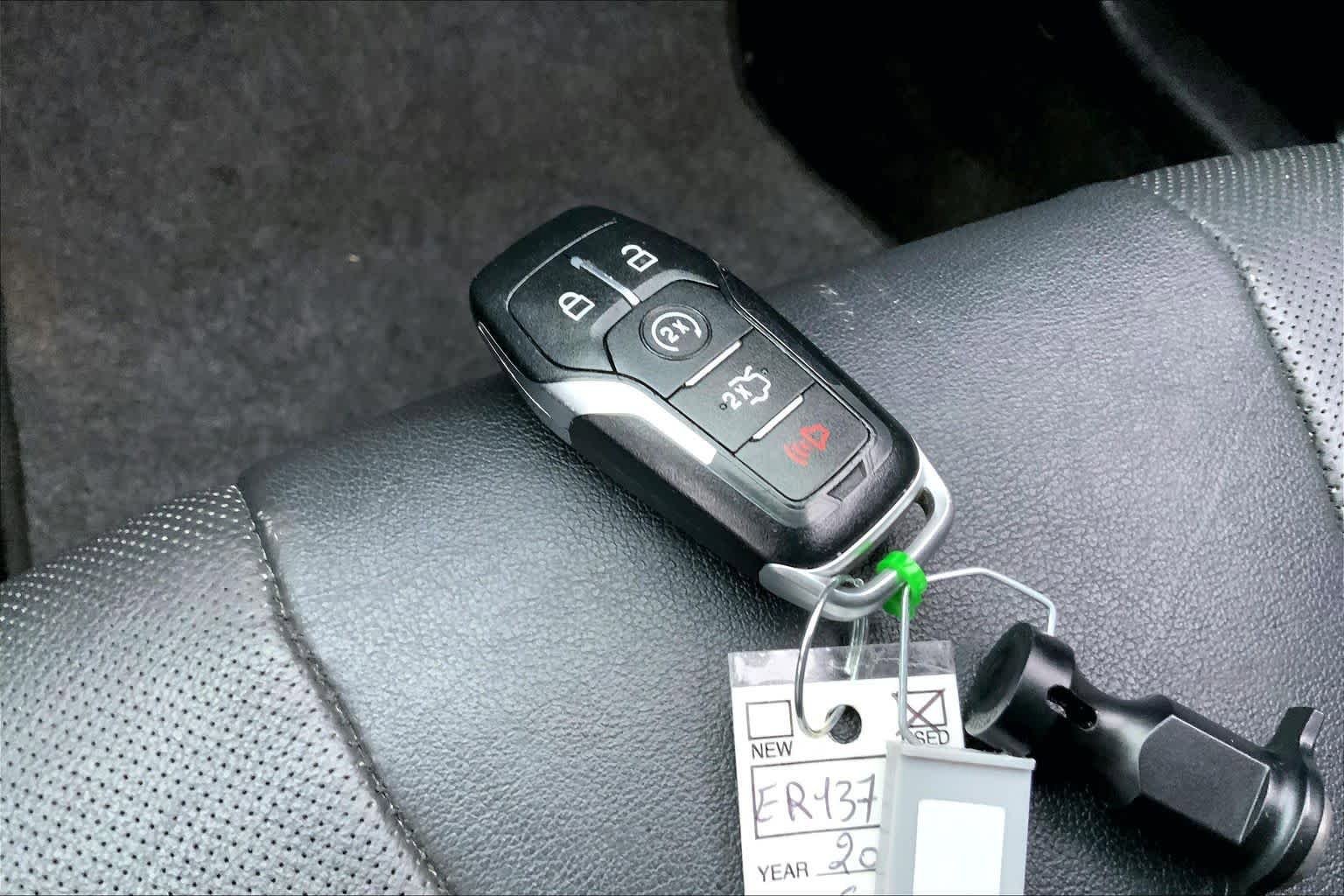 Used 2014 Ford Fusion Titanium FWD image 14