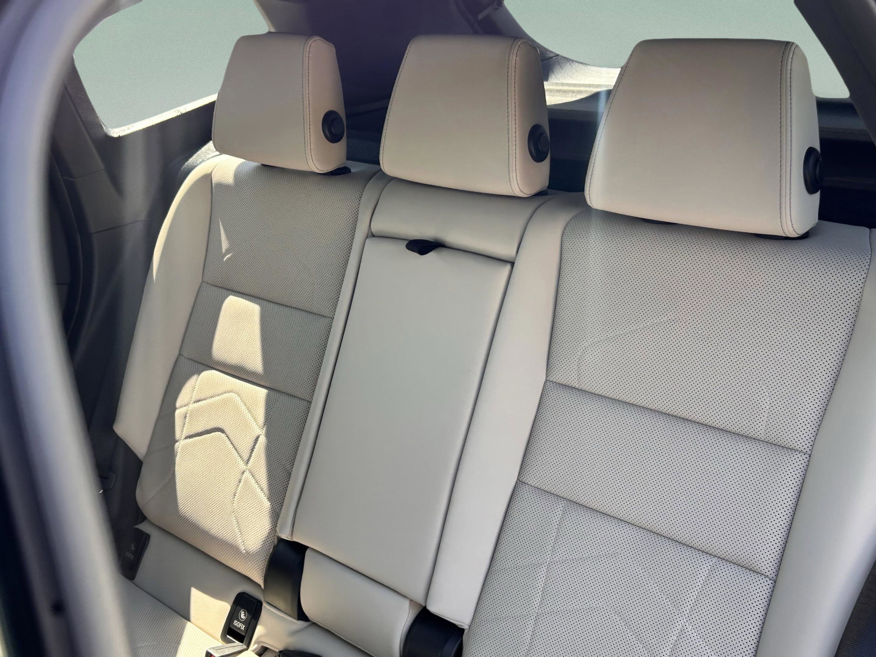 Used 2025 BMW X1 xDrive28i w/ Technology Package image 29