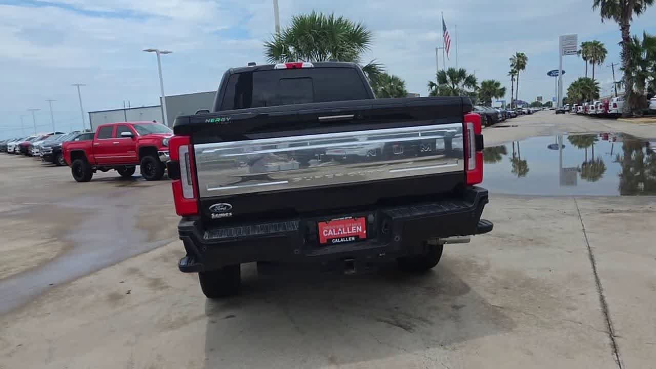 Used 2023 Ford F250 Platinum AWD/4WD image 7