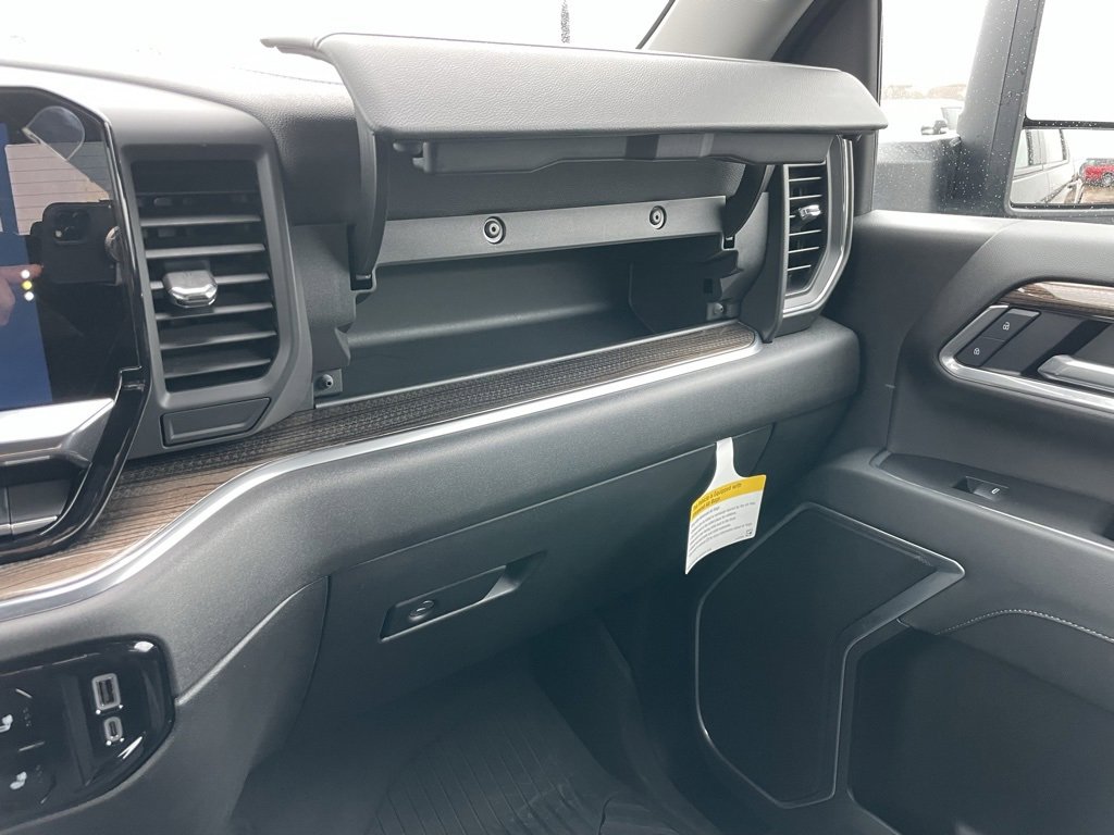 Used 2025 Chevrolet Silverado 2500 LT w/ All Star Edition image 56