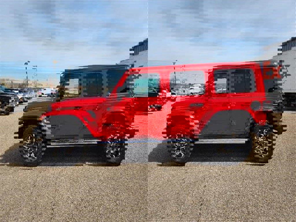 New 2025 Jeep Wrangler Unlimited Sahara w/ Dual Top Group image 10