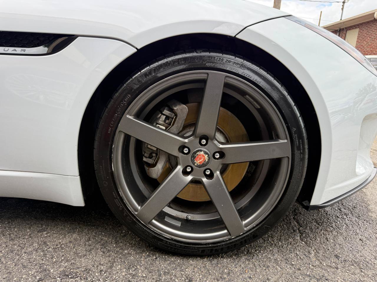 Used 2018 Jaguar F-TYPE Coupe RWD image 58
