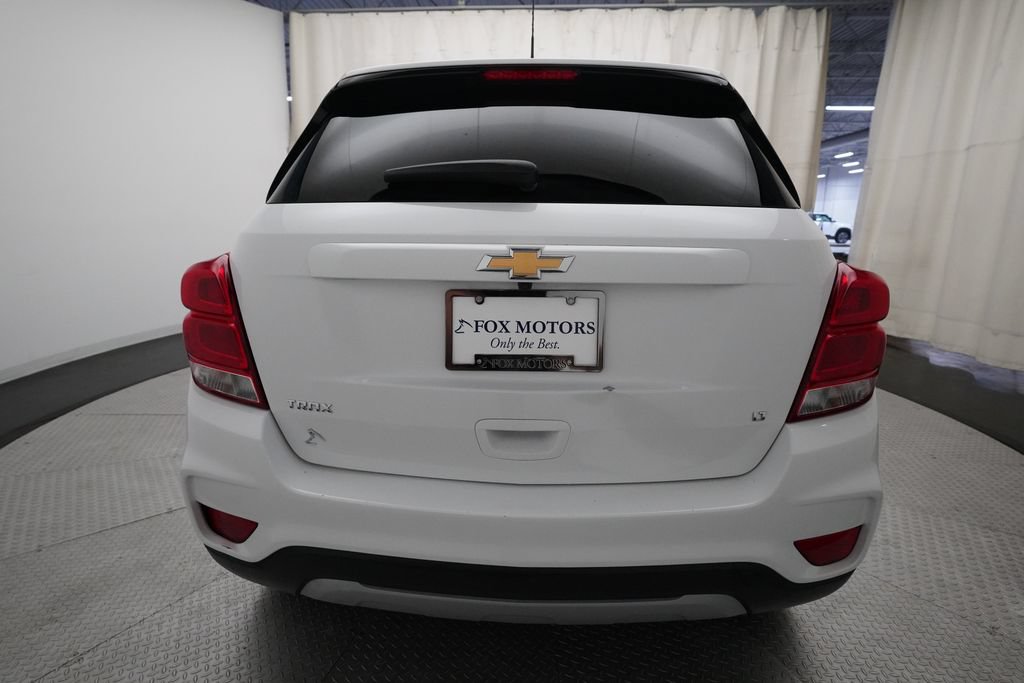 Used 2018 Chevrolet Trax LT w/ LT Convenience Package FWD image 25
