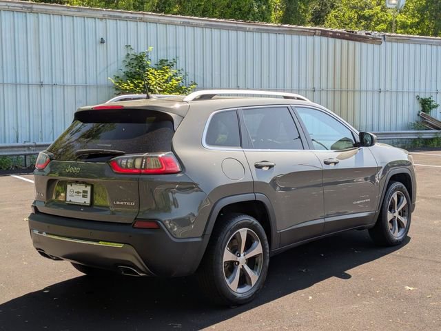 Used 2019 Jeep Cherokee Limited image 3
