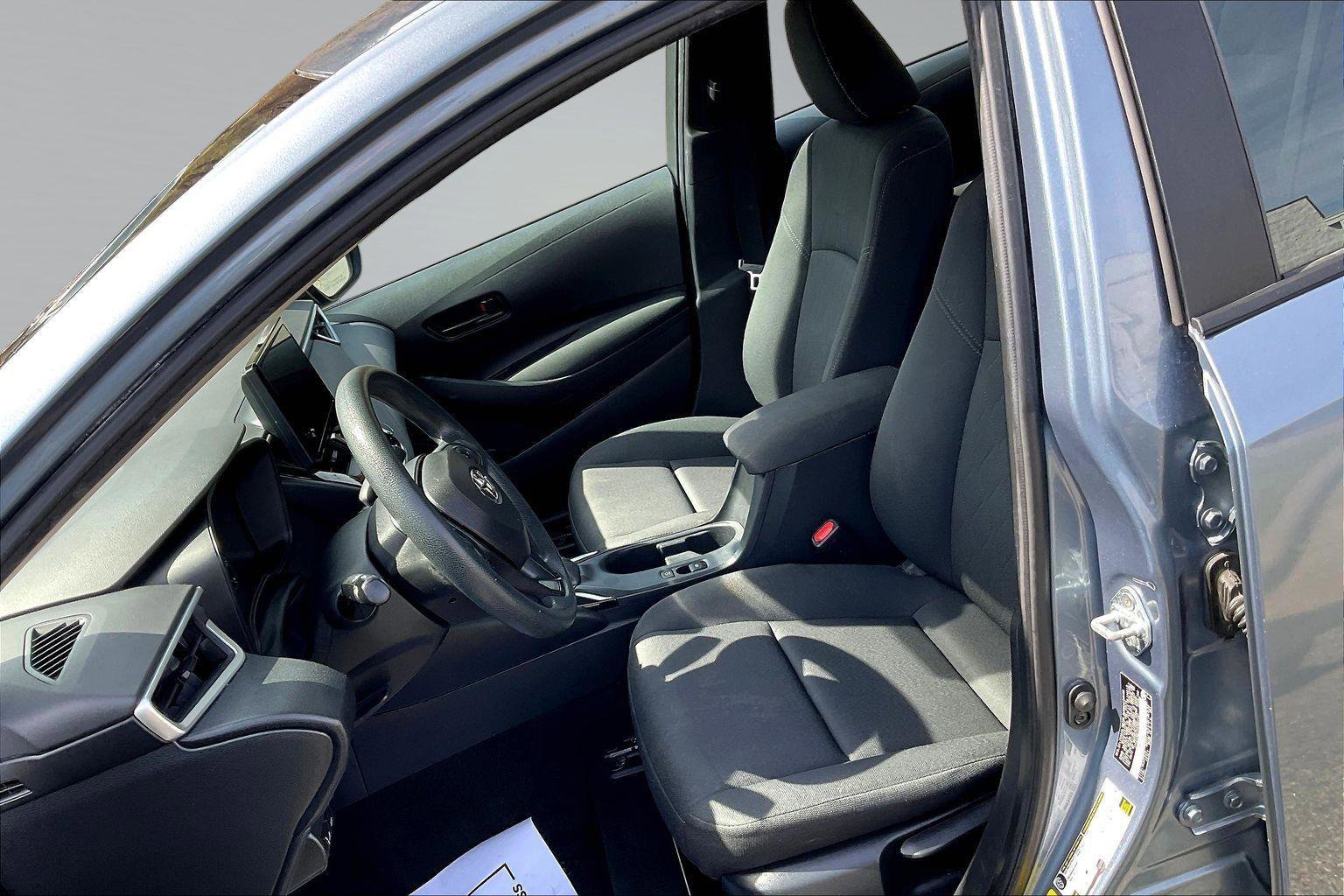 Used 2023 Toyota Corolla LE image 25