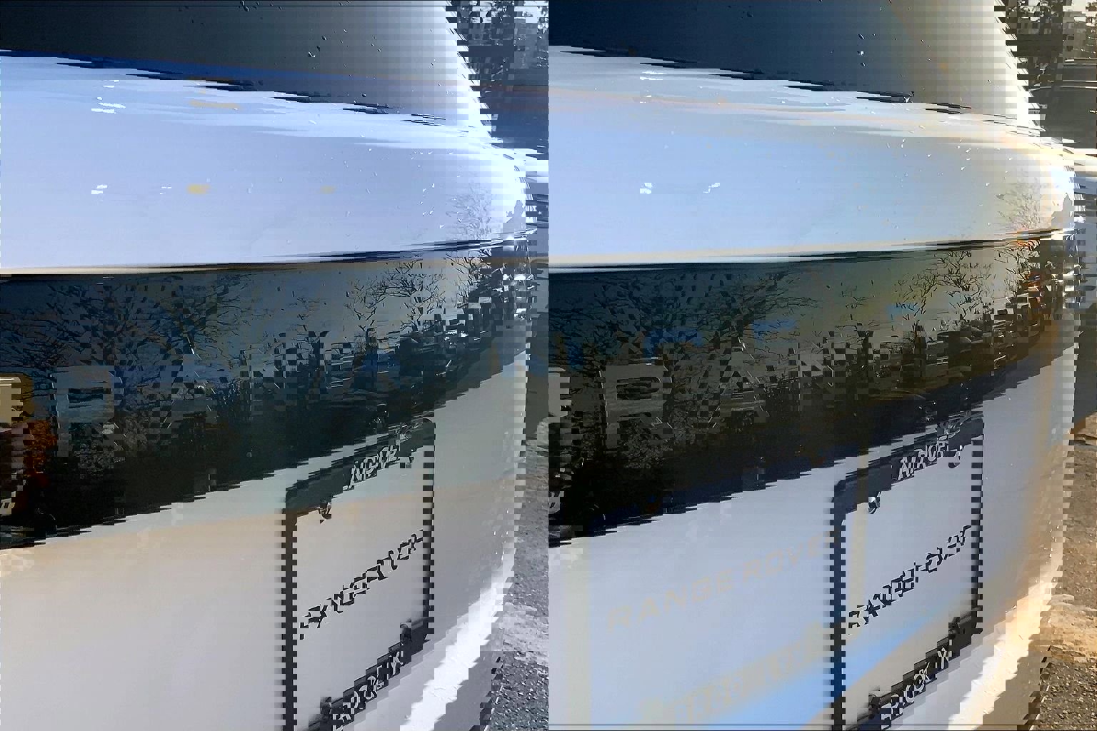 New 2026 Land Rover Range Rover SE image 15