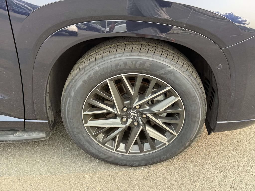 Used 2025 Lexus TX 350 AWD w/ Technology Package image 7