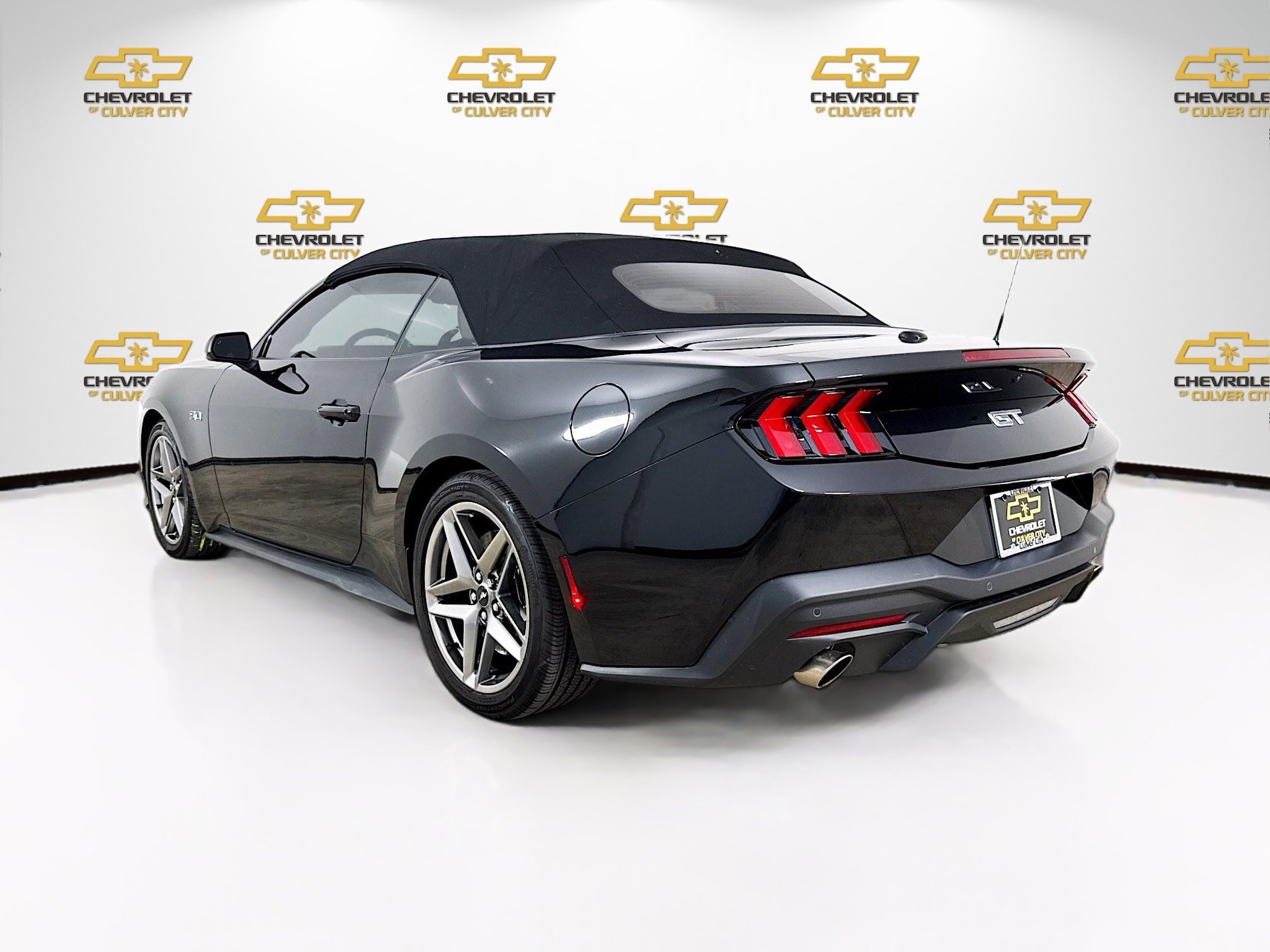 Used 2024 Ford Mustang GT Premium image 5