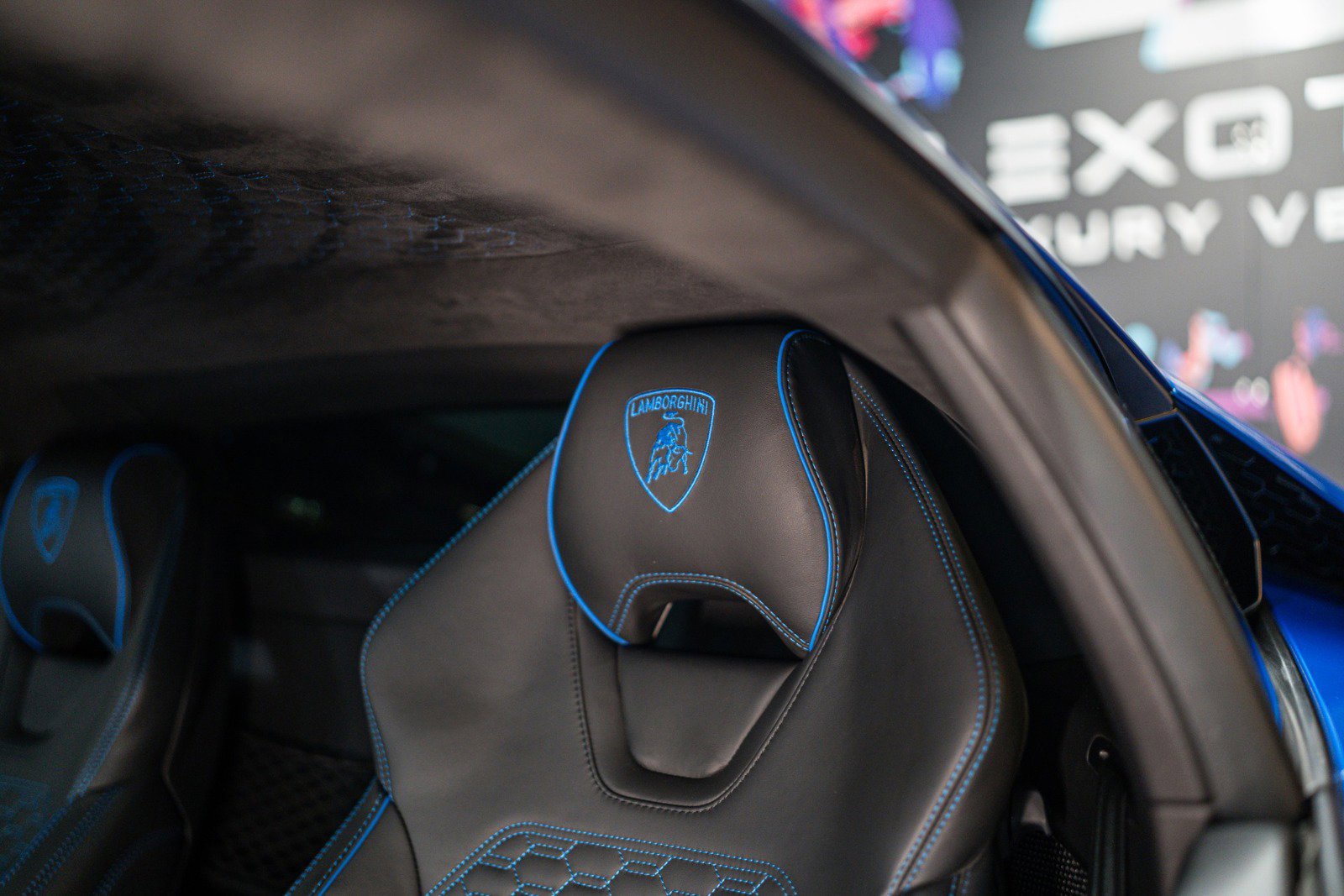 Used 2021 Lamborghini Huracan EVO image 7