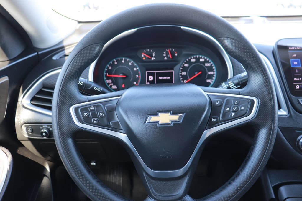 Used 2022 Chevrolet Malibu LS FWD image 17