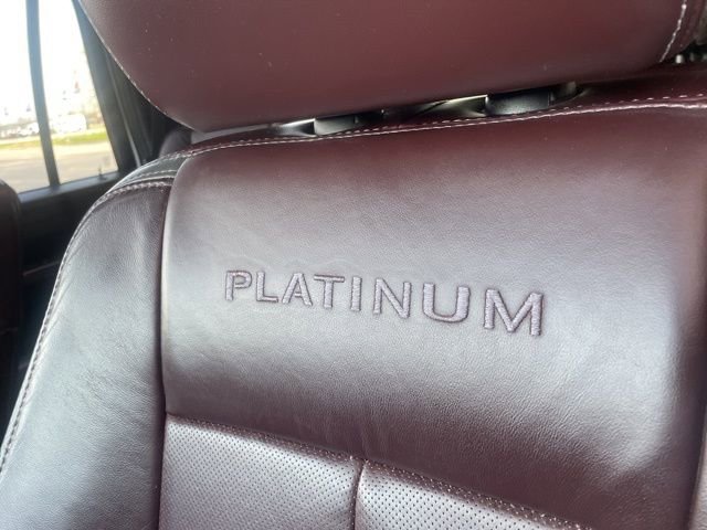 Used 2017 Ford Expedition Platinum image 31