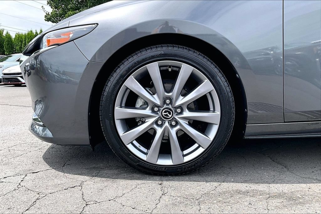 Used 2019 MAZDA MAZDA3 Sedan FWD image 12