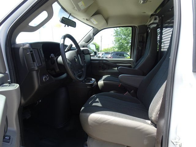 Used 2024 Chevrolet Express 2500 w/ Driver Convenience Package RWD image 7