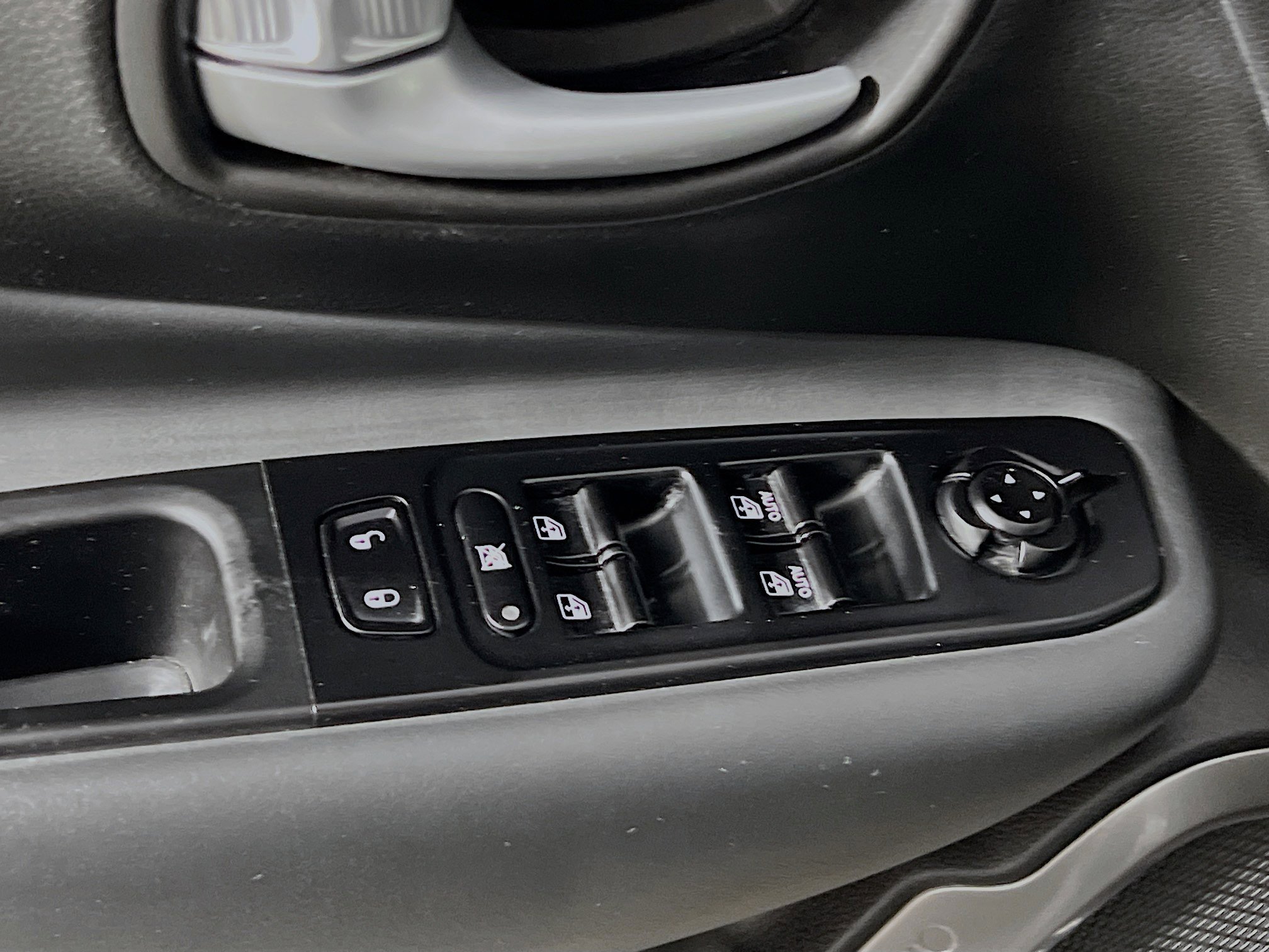Used 2023 Jeep Renegade Latitude image 17
