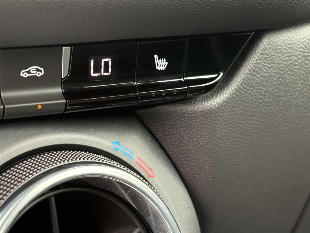 Used 2024 Chevrolet Blazer LT w/ Sound & Technology Package FWD image 14