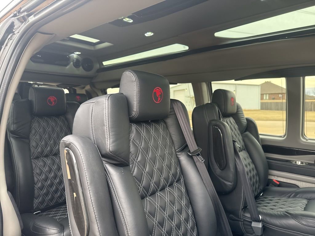 New 2025 GMC Savana 2500 Extended w/ Driver Convenience Package image 40