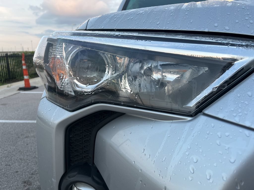 Used 2022 Toyota 4Runner SR5 AWD/4WD image 13