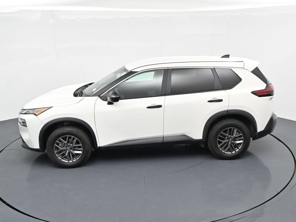 Used 2023 Nissan Rogue S FWD image 21