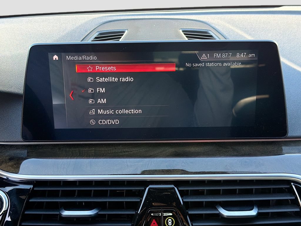 Used 2019 BMW 530i w/ M Sport Package RWD image 30