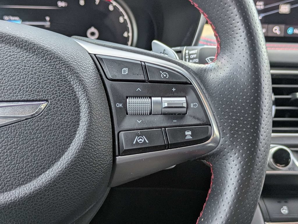 Used 2022 Genesis G70 3.3T RWD image 28