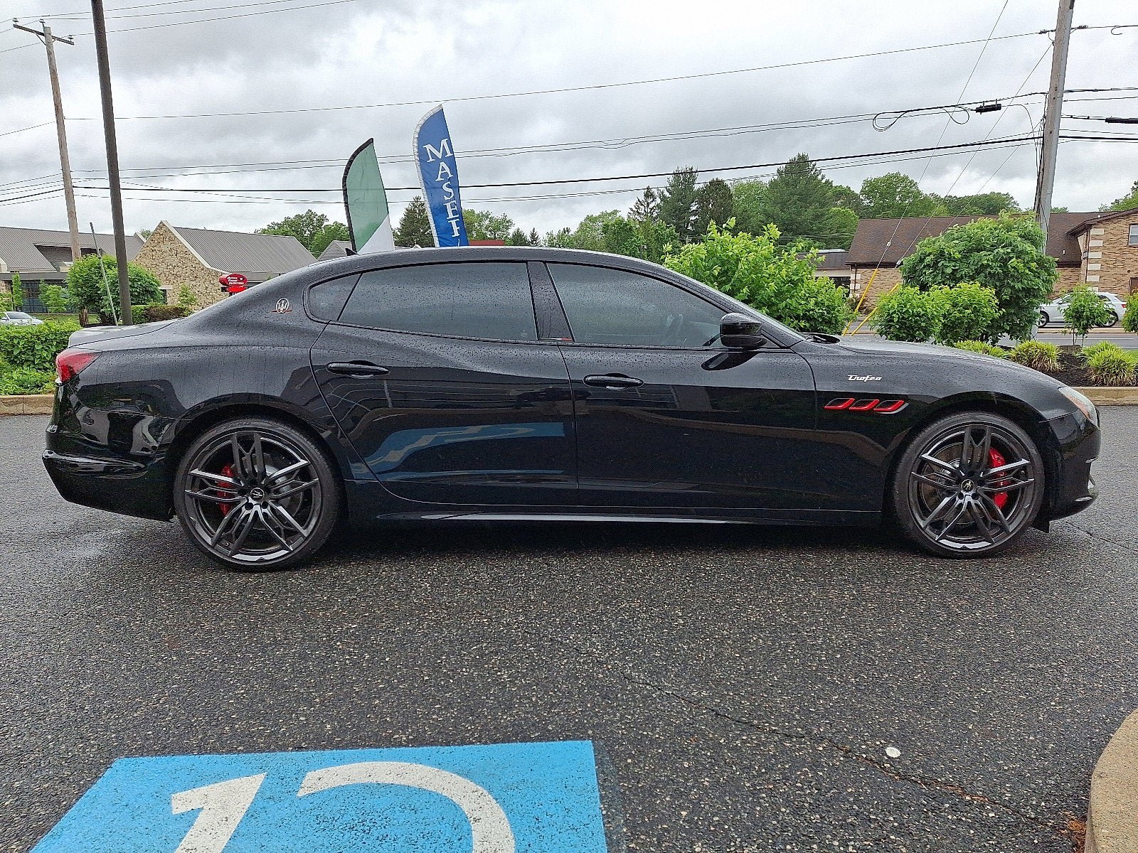 Used 2021 Maserati Quattroporte Trofeo RWD image 7