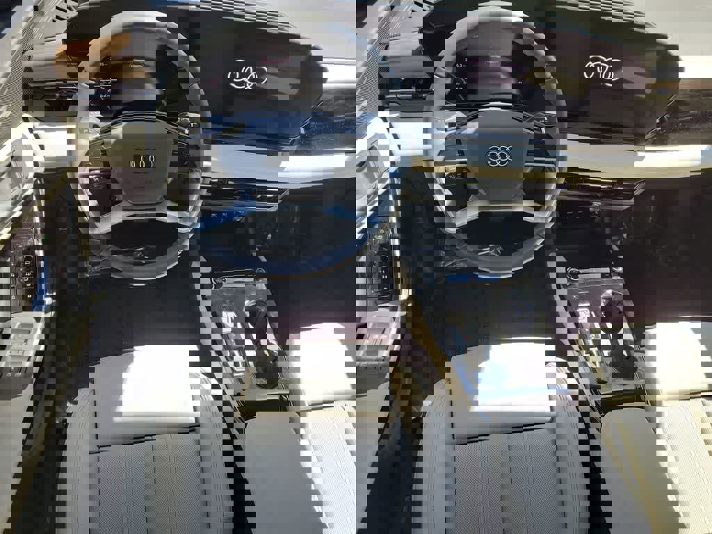 New 2025 Audi Q6 e-tron Premium Plus image 10