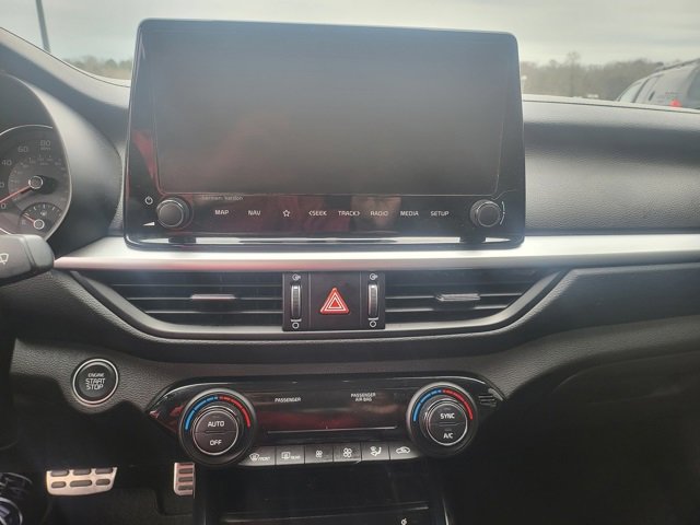 Used 2023 Kia Forte GT w/ GT2 Package image 10