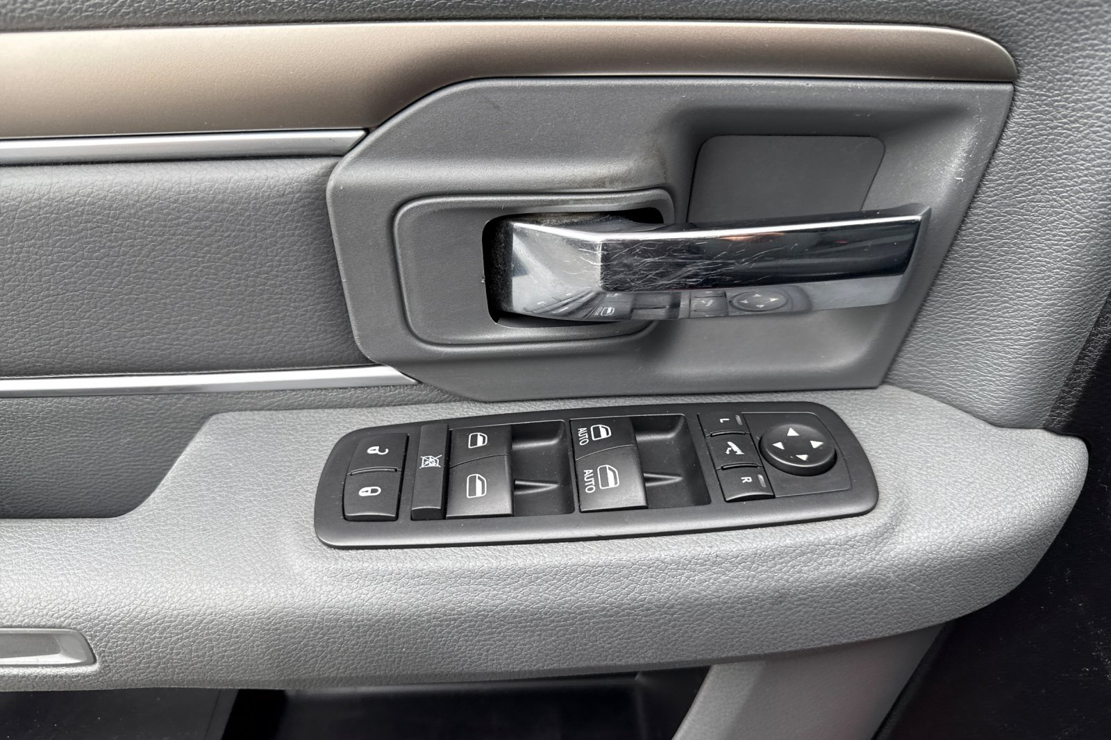 Used 2016 RAM 1500 Big Horn RWD image 11