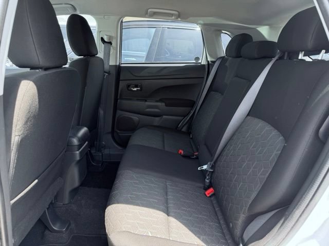 Used 2024 Mitsubishi Outlander Sport ES AWD/4WD image 17