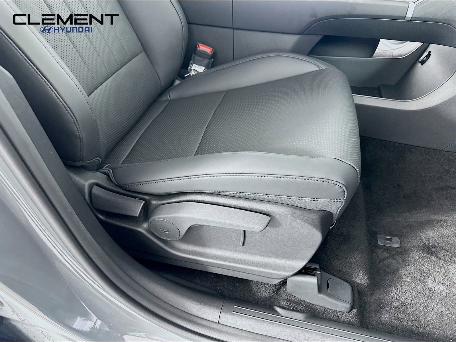 New 2026 Hyundai Santa Fe SEL image 28