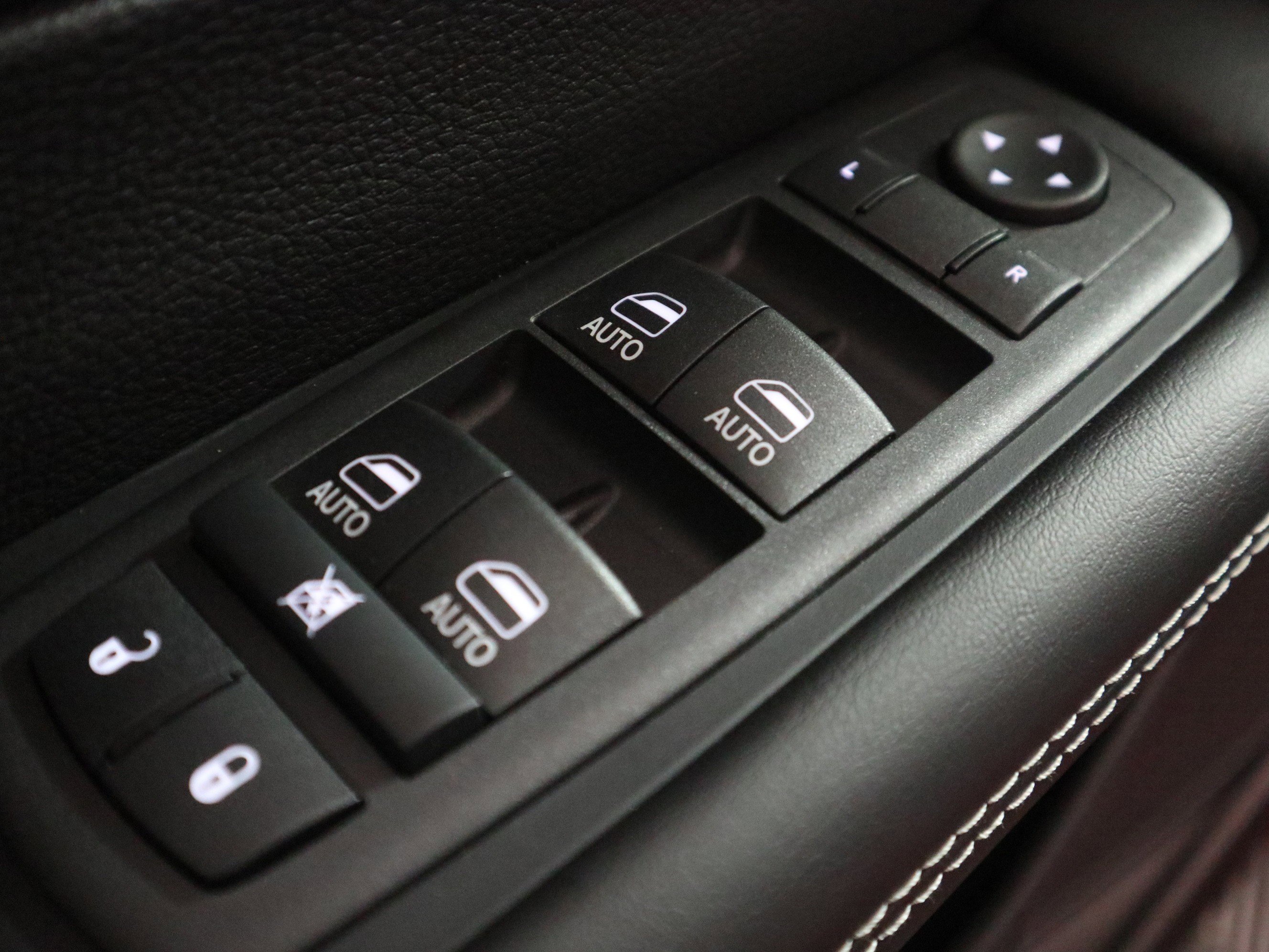 New 2026 Chrysler Pacifica Select image 35