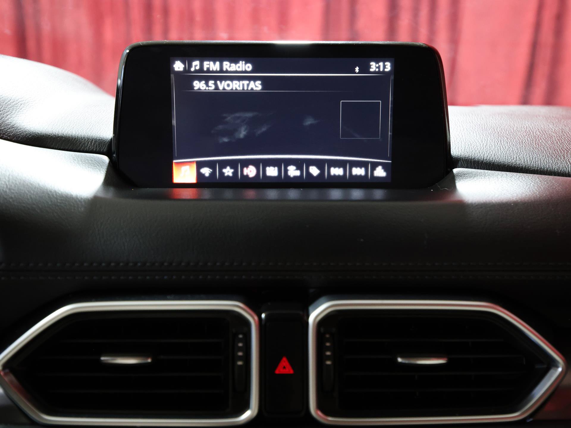 Used 2020 MAZDA CX-5 Touring FWD image 17