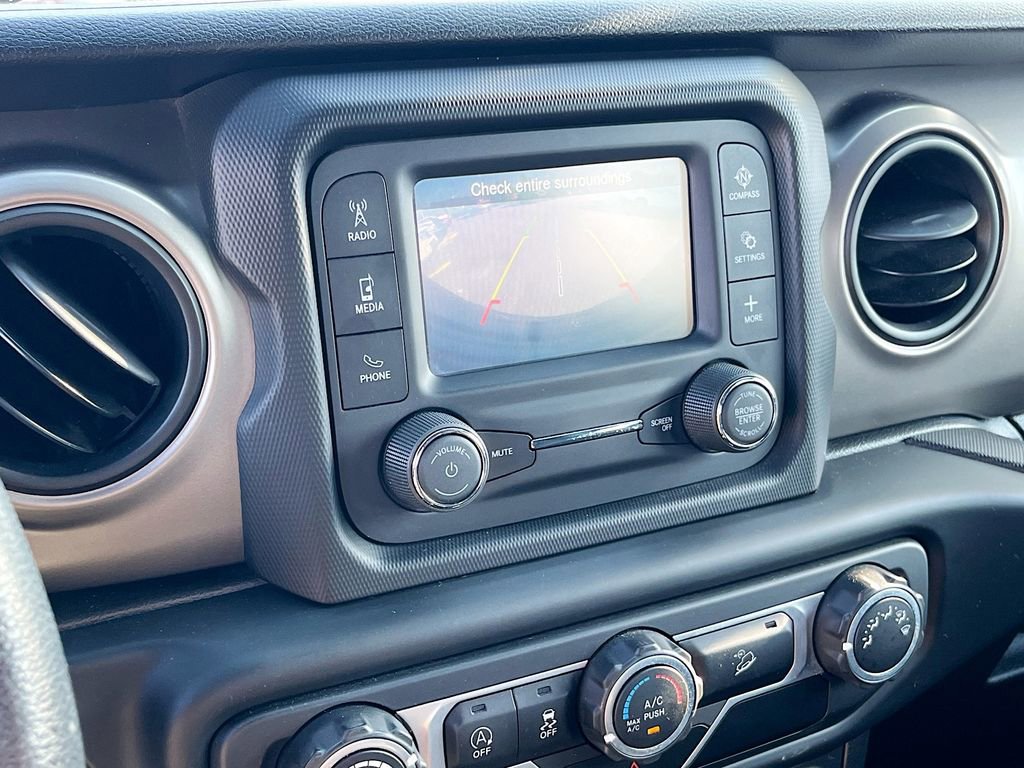 Used 2018 Jeep Wrangler Unlimited Sport image 13