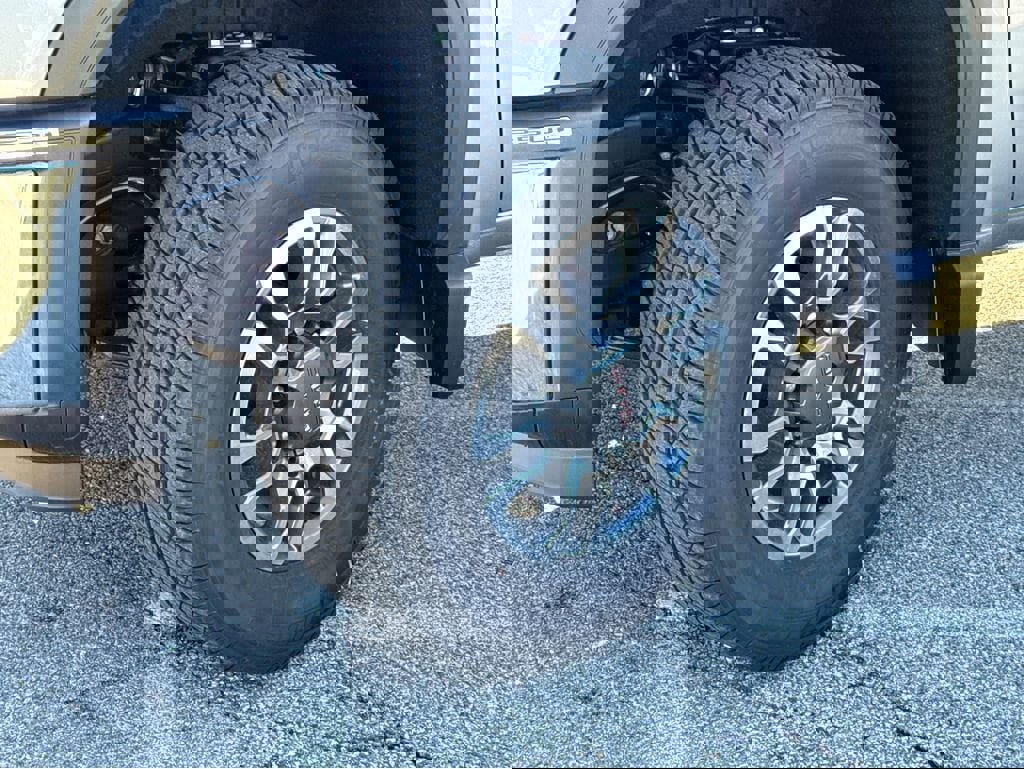 New 2026 GMC Sierra 2500 SLE image 24