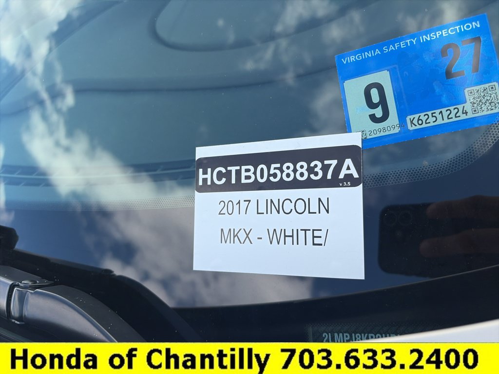 Used 2017 Lincoln MKX Select w/ Select Plus Package AWD/4WD image 30