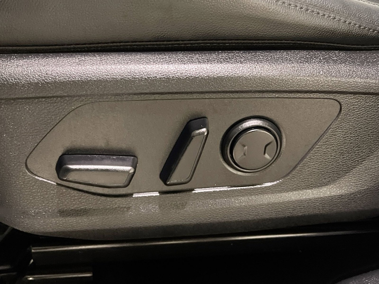 Used 2023 Kia Sportage EX image 24