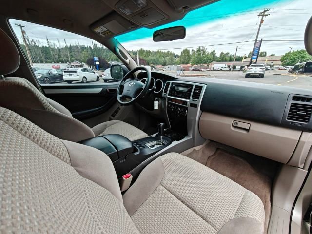 Used 2005 Toyota 4Runner SR5 RWD image 17
