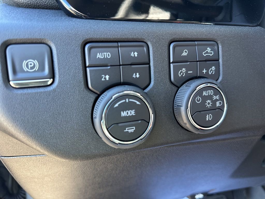 New 2025 Chevrolet Silverado 1500 RST w/ Convenience Package II AWD/4WD image 16