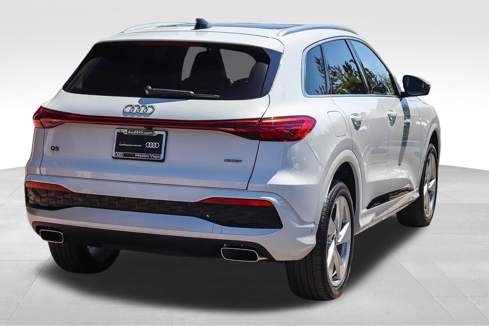 Certified 2025 Audi Q5 Premium AWD/4WD image 12