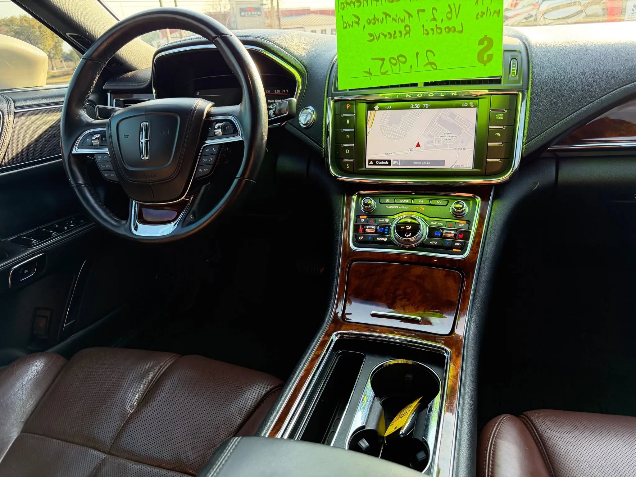 Used 2018 Lincoln Continental Reserve w/ Continental Climate Package FWD image 10