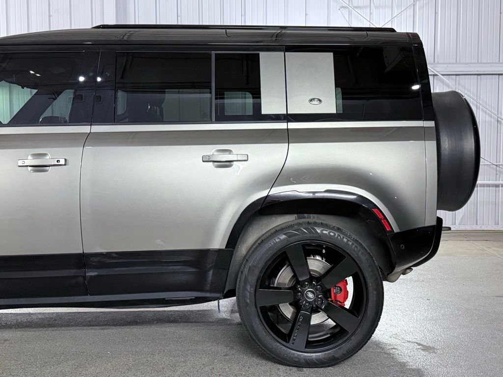 Used 2023 Land Rover Defender 110 X image 12