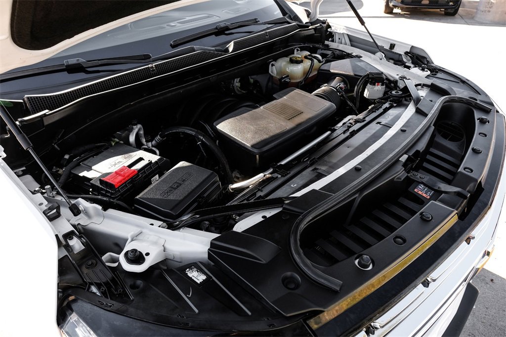 Used 2022 Chevrolet Suburban Premier image 55