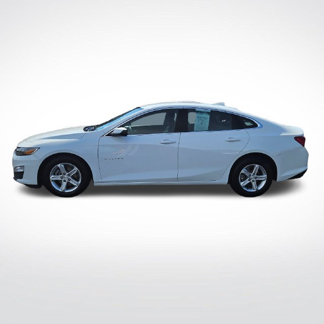 Used 2024 Chevrolet Malibu LT FWD image 2
