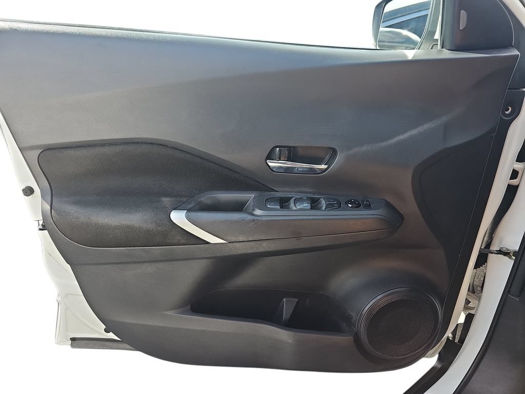 Used 2022 Nissan Kicks SV FWD image 24