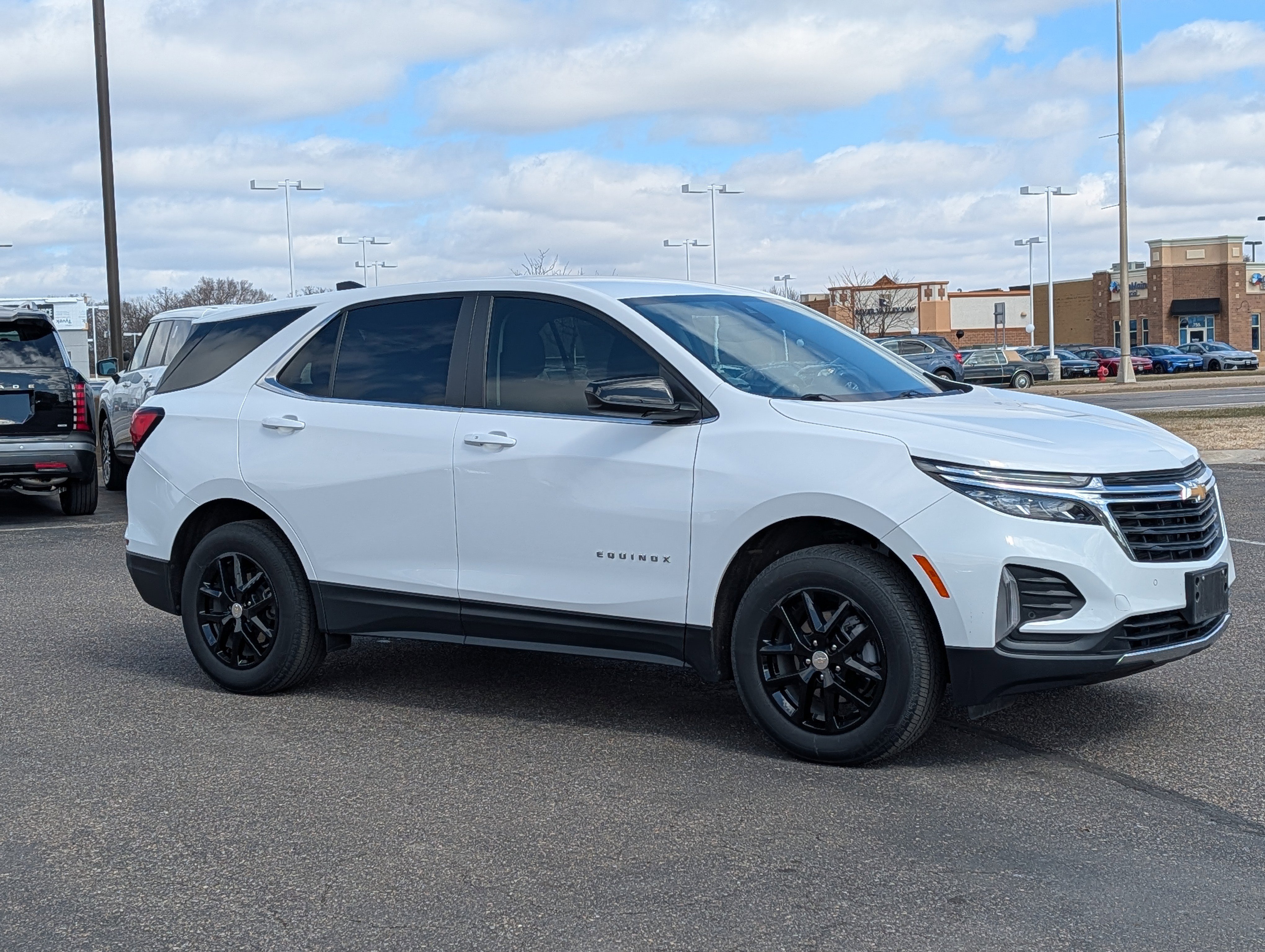 Used 2024 Chevrolet Equinox LT AWD/4WD image 7